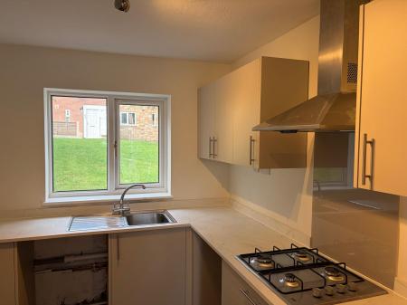 3 bedroom Terraced House to let in Burford, Brookside, Telford, TF3