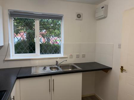 2 bedroom Semi-detached house to let in Winchester Drive, Muxton, TF2