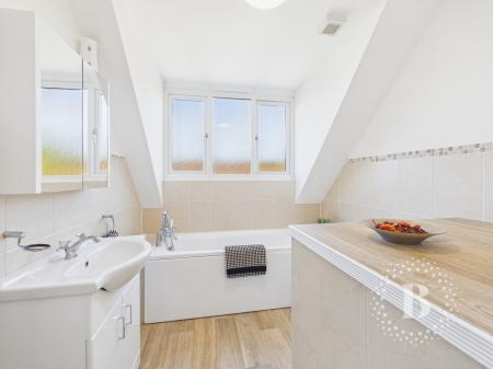 5 bedroom Detached house for sale in Silvermere Park, Shifnal, TF11