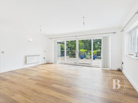 5 bedroom Detached house for sale in Silvermere Park, Shifnal, TF11