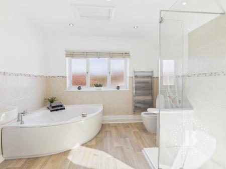 5 bedroom Detached house for sale in Silvermere Park, Shifnal, TF11