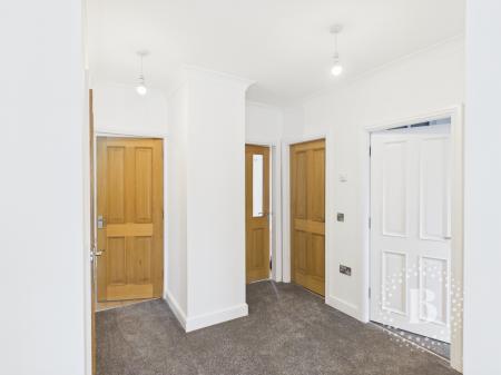 5 bedroom Detached house for sale in Silvermere Park, Shifnal, TF11