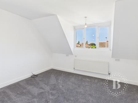 5 bedroom Detached house for sale in Silvermere Park, Shifnal, TF11