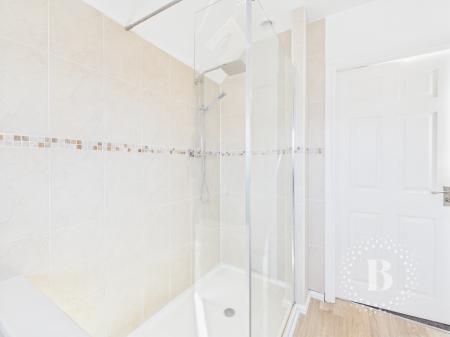 5 bedroom Detached house for sale in Silvermere Park, Shifnal, TF11