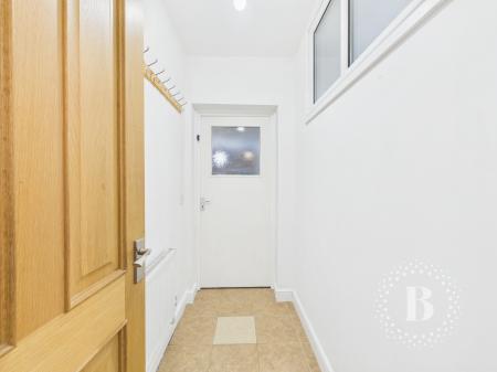 5 bedroom Detached house for sale in Silvermere Park, Shifnal, TF11