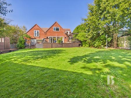 5 bedroom Detached house for sale in Silvermere Park, Shifnal, TF11