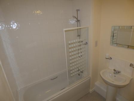 2 bedroom Flat to let in Poyner Court, Lawley, Telford, TF3