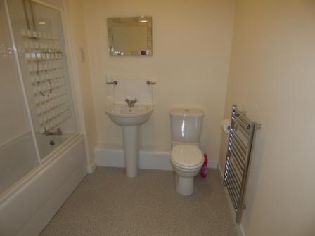 2 bedroom Flat to let in Poyner Court, Lawley, Telford, TF3