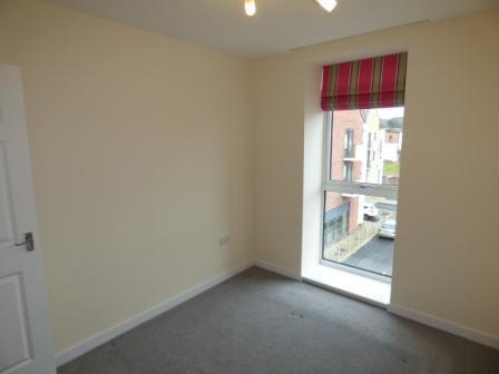2 bedroom Flat to let in Poyner Court, Lawley, Telford, TF3