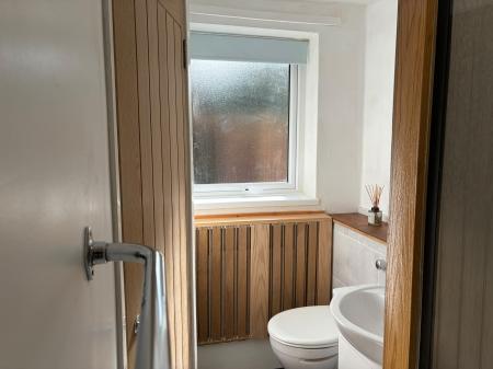1 bedroom Flat to let in Wedgewood Crescent, Telford, TF1