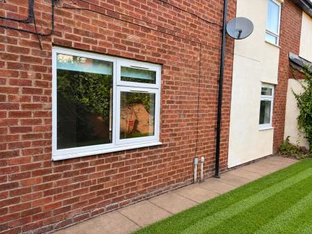 1 bedroom Flat to let in Wedgewood Crescent, Telford, TF1