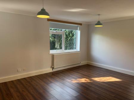 1 bedroom Flat to let in Wedgewood Crescent, Telford, TF1