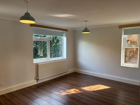 1 bedroom Flat to let in Wedgewood Crescent, Telford, TF1