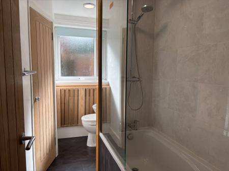 1 bedroom Flat to let in Wedgewood Crescent, Telford, TF1