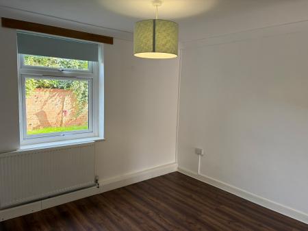1 bedroom Flat to let in Wedgewood Crescent, Telford, TF1