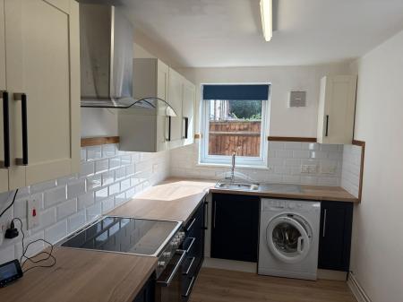 1 bedroom Flat to let in Wedgewood Crescent, Telford, TF1