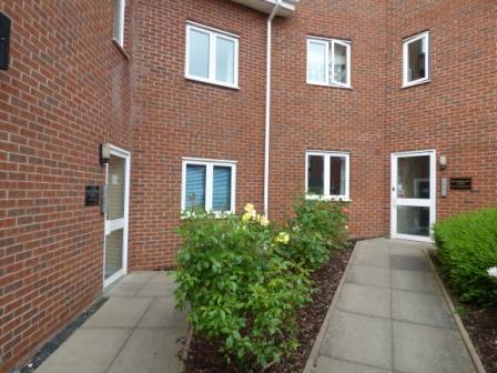 2 bedroom Flat to let in Bickerstaff Court, The Chestnuts, Wellington, TF1