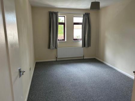 3 bedroom Terraced House to let in Brecknock Court, Leegomery, Telford, TF1