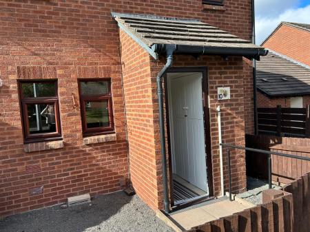 3 bedroom Terraced House to let in Brecknock Court, Leegomery, Telford, TF1