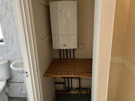 3 bedroom Terraced House to let in Brecknock Court, Leegomery, Telford, TF1