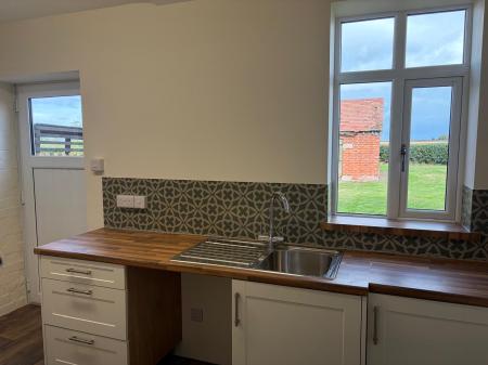 3 bedroom Semi-detached house to let in Shirlowe Farm Cottages, Telford, TF6