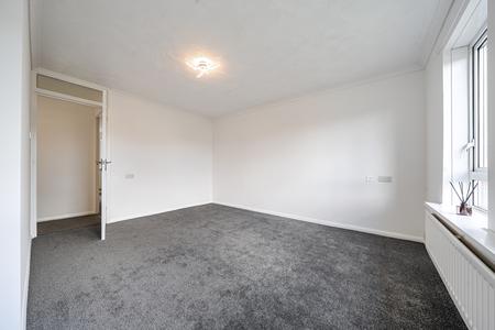 2 bedroom Maisonette for sale in Snedshill Way, Snedshill, Telford, TF2