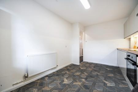 2 bedroom Maisonette for sale in Snedshill Way, Snedshill, Telford, TF2