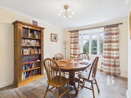 3 bedroom Bungalow for sale in Snow Hill, St. Georges, Telford, TF2