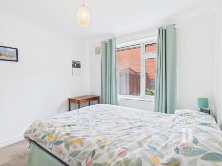 3 bedroom Bungalow for sale in Snow Hill, St. Georges, Telford, TF2