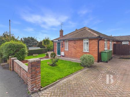 3 bedroom Bungalow for sale in Snow Hill, St. Georges, Telford, TF2