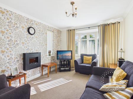 3 bedroom Bungalow for sale in Snow Hill, St. Georges, Telford, TF2