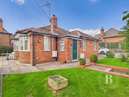 3 bedroom Bungalow for sale in Snow Hill, St. Georges, Telford, TF2