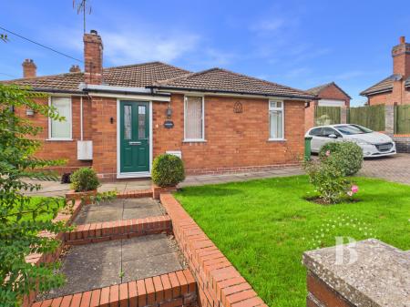 3 bedroom Bungalow for sale in Snow Hill, St. Georges, Telford, TF2