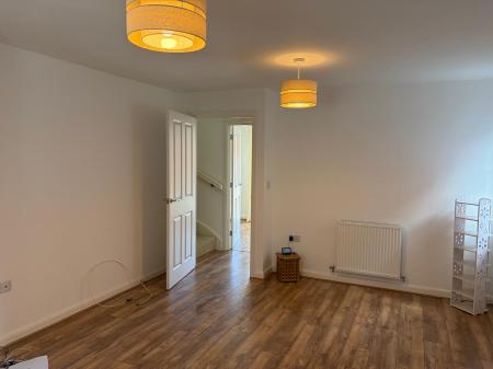 3 bedroom Semi-detached house to let in Barclay Fold, Telford, TF3