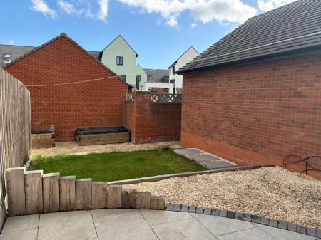 3 bedroom Semi-detached house to let in Barclay Fold, Telford, TF3