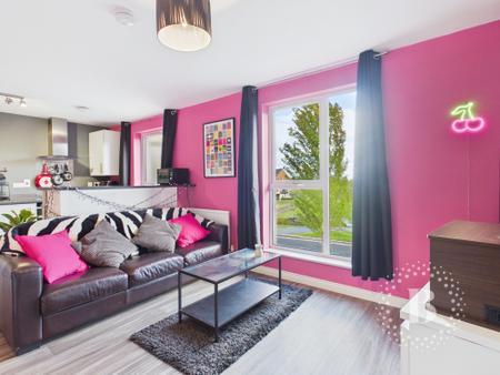 1 bedroom Flat for sale in Parkside Crescent, Ketley, Telford, TF1