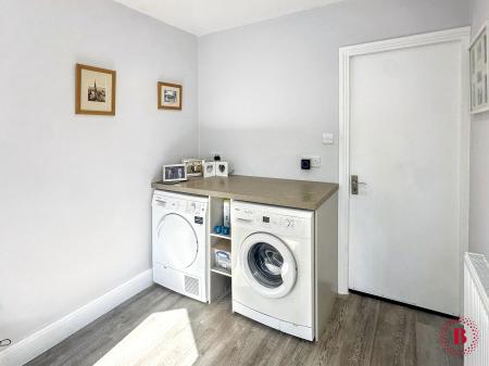 3 bedroom Semi-detached house for sale in Belmont Road, Tamworth, B77