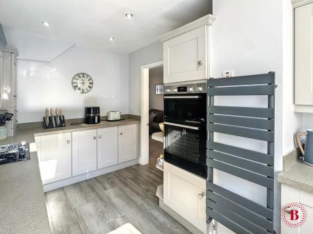 3 bedroom Semi-detached house for sale in Belmont Road, Tamworth, B77