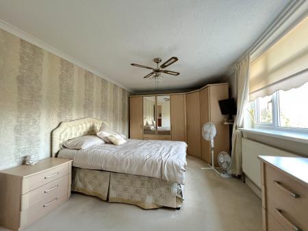 2 bedroom Bungalow for sale in Hollies Road, Polesworth, B78
