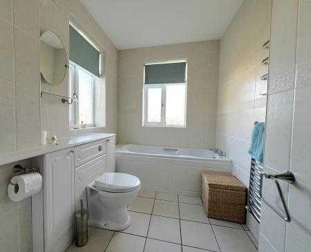 2 bedroom Bungalow for sale in Hollies Road, Polesworth, B78