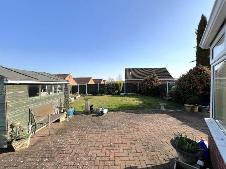 2 bedroom Bungalow for sale in Hollies Road, Polesworth, B78