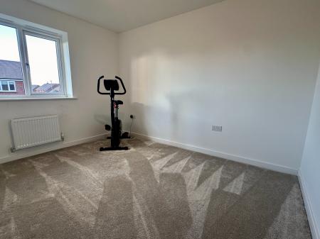 5 bedroom Detached house for sale in Lowdell Way, Desford, LE9