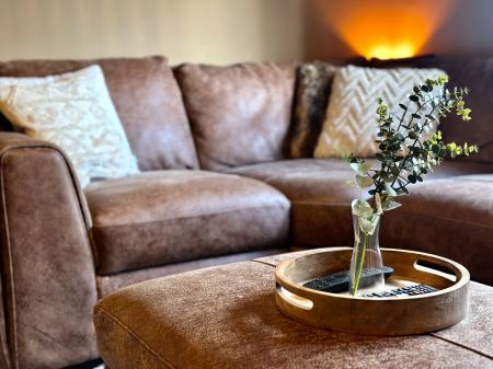 5 bedroom Detached house for sale in Lowdell Way, Desford, LE9