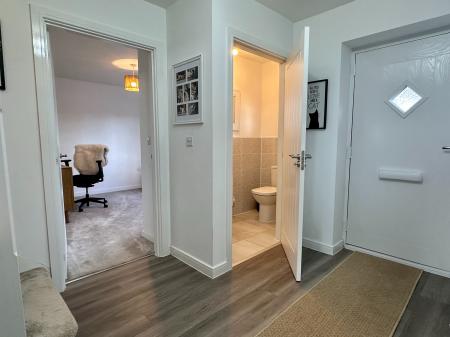 5 bedroom Detached house for sale in Lowdell Way, Desford, LE9