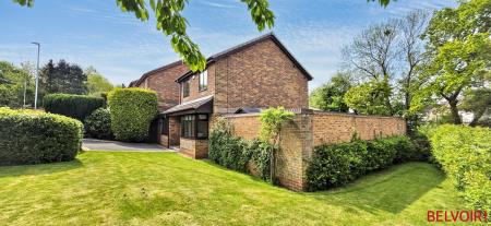 3 bedroom Detached house for sale in Mossdale, Wilnecote, Tamworth, B77
