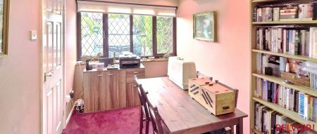 3 bedroom Detached house for sale in Mossdale, Wilnecote, Tamworth, B77