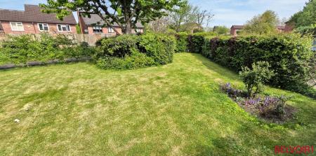 3 bedroom Detached house for sale in Mossdale, Wilnecote, Tamworth, B77