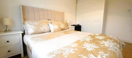 3 bedroom Semi-detached house for sale in Wakefield Close, Hurley, CV9