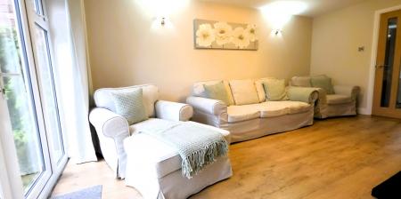 3 bedroom Semi-detached house for sale in Wakefield Close, Hurley, CV9