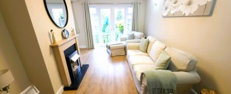 3 bedroom Semi-detached house for sale in Wakefield Close, Hurley, CV9